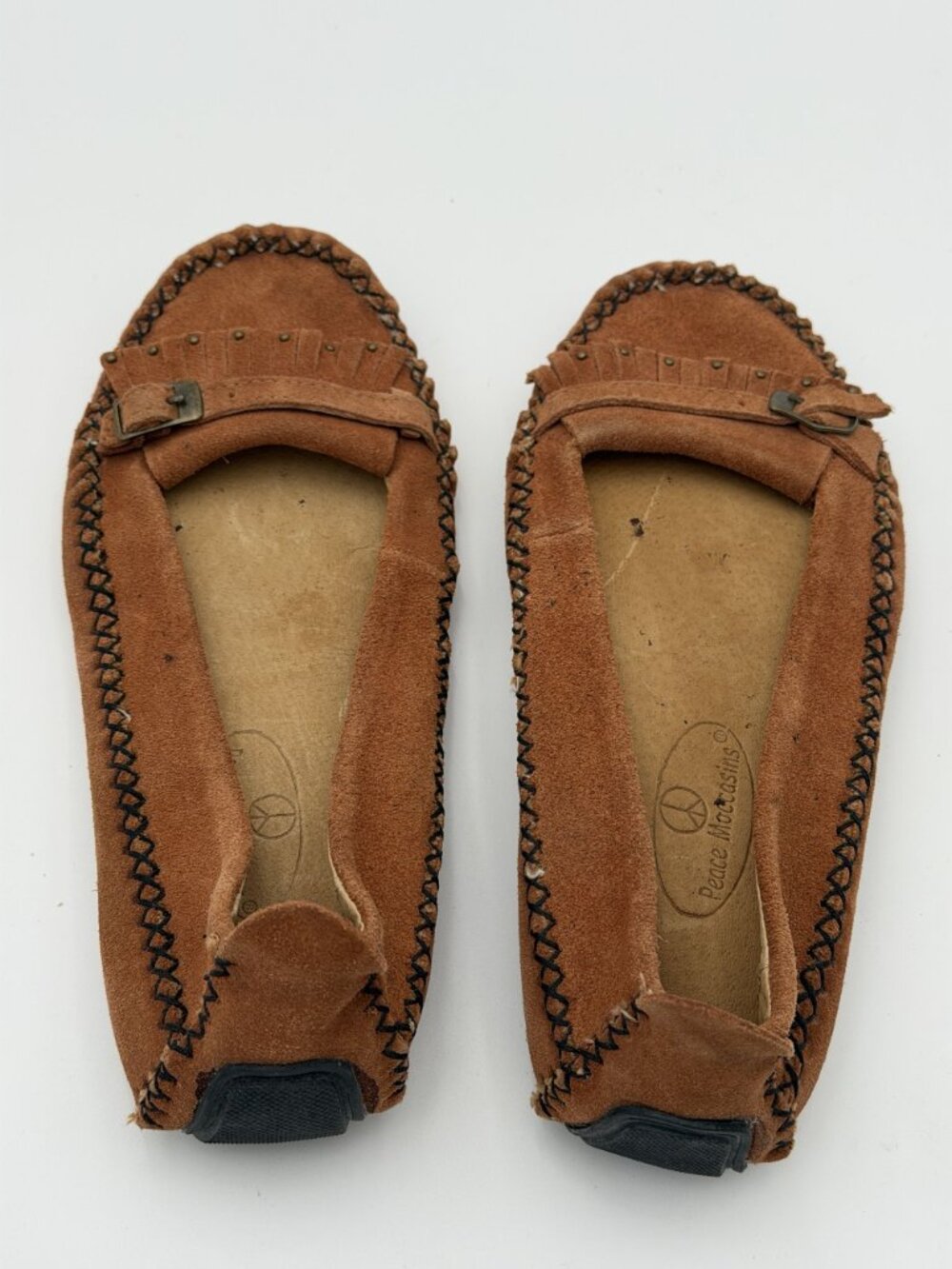 PEACE MOCS Moccasin Flats Womens Brown Suede Fringe Buckle Boho Loafers SIZE 6